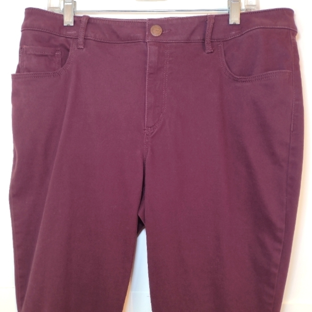 LOFT women's burgundy stretchy leggings size (12) - Picture 3 of 15
